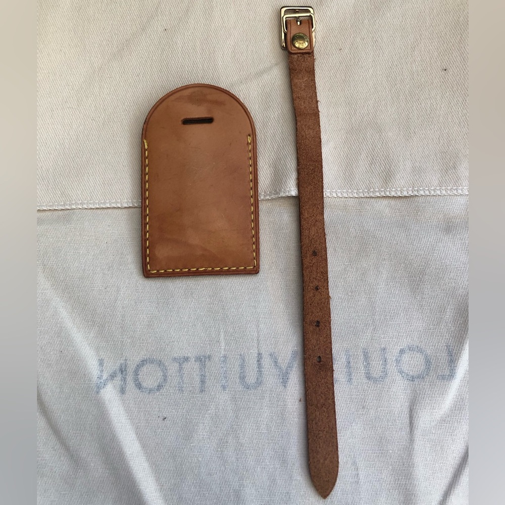 Louis Vuitton Luggage Tag - Picture 2 of 12